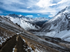 Amazing views on the way up to Tilicho lake before the snow melted away